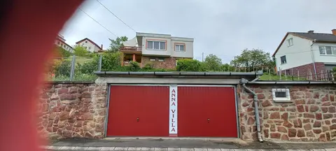 Anna Villa