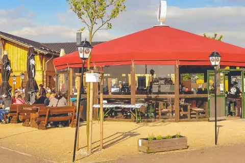 Sonnige Etagen-Wohnung, alleinige Nutzung, Wasserbett