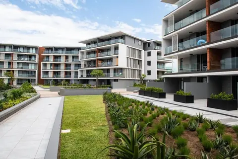 Coral Point Executive studio Apartment E316