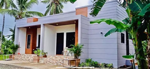 Lucas Transient House
