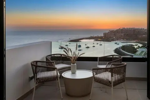 Palmera Sea View
