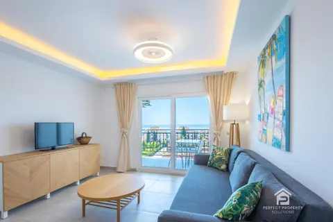 Renovated two bedroom apartment in Riviera close to the beach