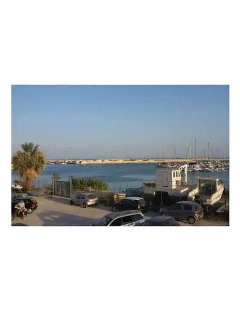 Monolocale vista mare