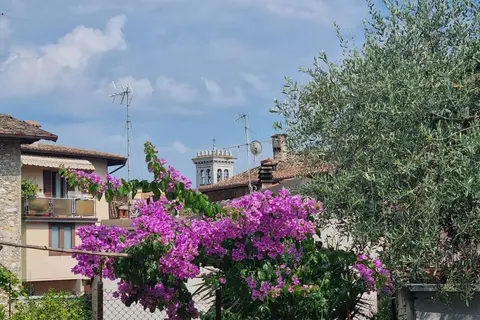 casa degli ulivi a Toscolano - House with garden near the beach cir LNI00059