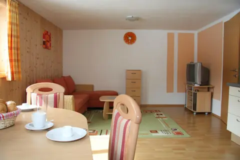 Haus Lutea