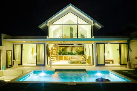 Sundine House - 3BR Poolvilla near Canggu