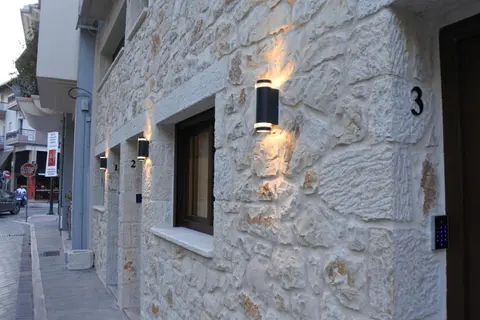 Apollo Luxury Suites