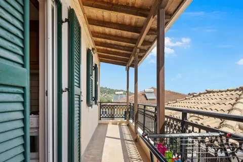 Lefkes Apartment