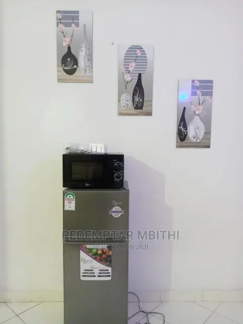 Mumbi's Apartments