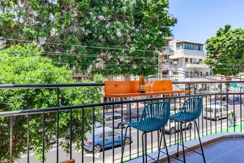 Designed 2BR apartment over Dizengoff square - Panoramic View