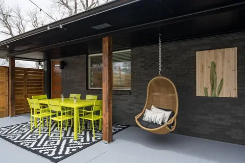 Wild West Disco Haus 2! New Hot Tub, Patio + Gym