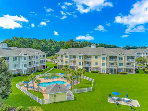 Top Floor 3 Bedroom Condo- Incredible Views of The Golf Course! Magnolia Pointe 301