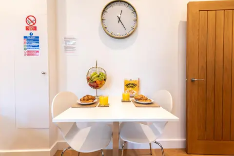 One Cosy Bedroom Apartments By Smart Apartments Short Lets & Serviced Accommodation Apartment Southampton With Free WiFi