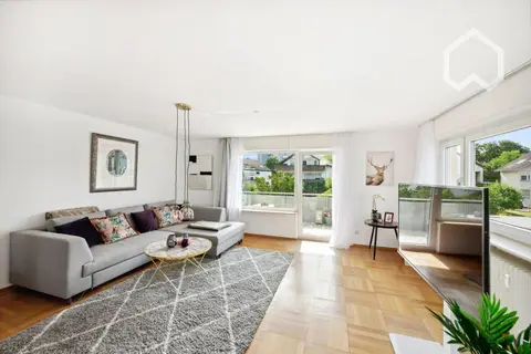 Große helle Wohnung mit 130 qm
