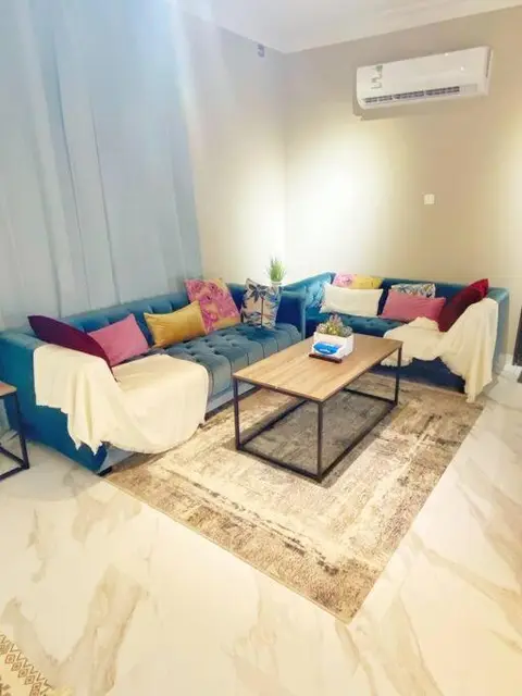 Smart Entry Apartment w Pvt Entrance 3B