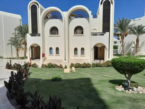 Buki-Gravity-Homes, Ap No2, seaview , HEATED pool, 5 star resort Gravity Sahl Hasheesh-FOR GUESTS WITH NONEGYPTIAN PASSPORTS