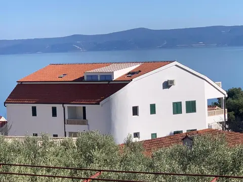 Stunning Views | Modern | Walk Everywhere | Bol