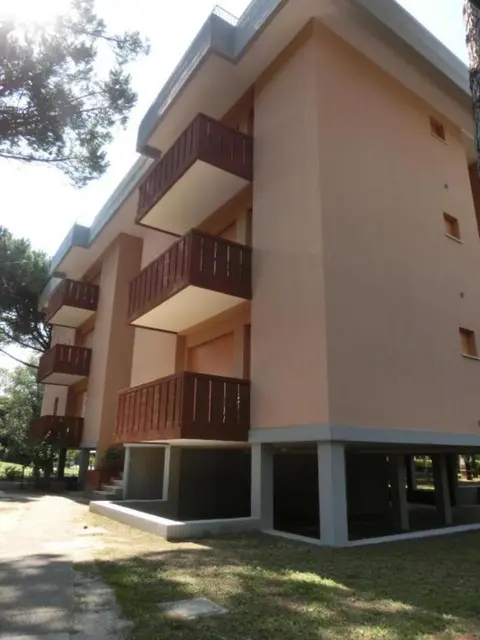 Modern flat with terrace for five guests-Beahost