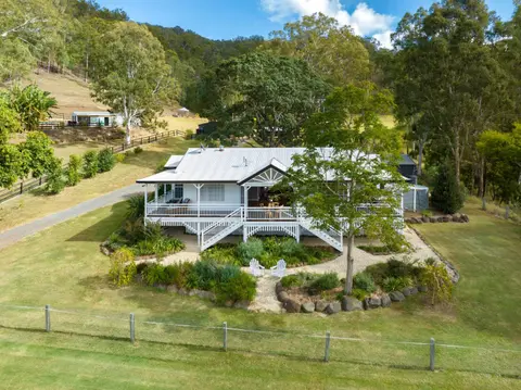 The Stables Luxury Country Escape