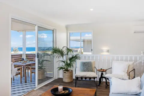Free night! Pay for 2 stay for 3