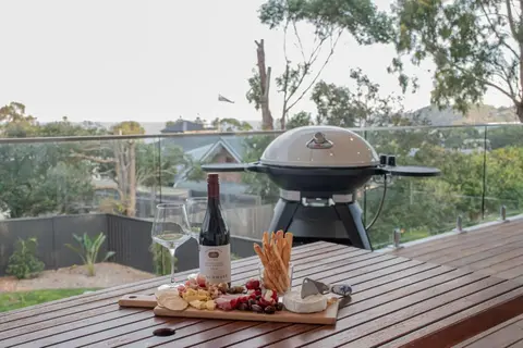 Free night! Pay for 2 stay for 3