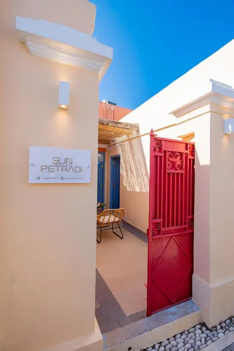 SUN PETRADI Tradition & Luxury