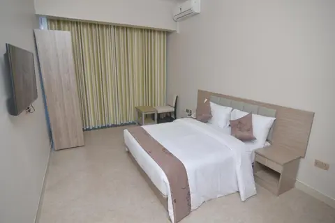 Hotel Next