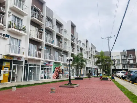 Azehr's Walk Up and Cozy Condo
