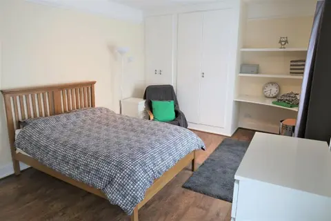 2 Bedroom cosy stay in Barking