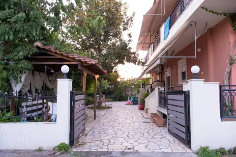 DIMITRA APARTMENTS