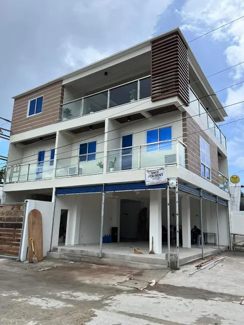 Baron & Pedra's Residence