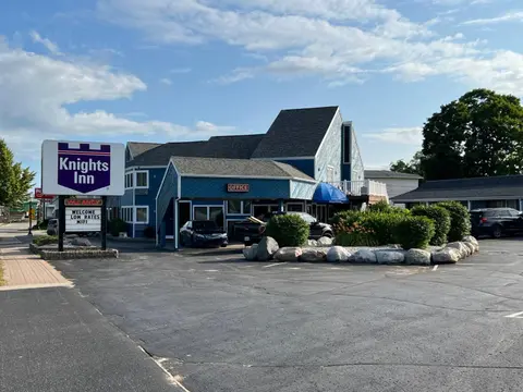 Knights Inn Mackinaw City