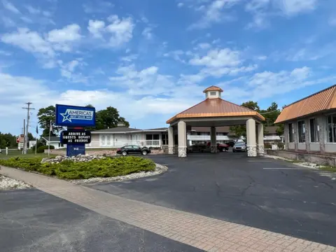 Travelodge by Wyndham Mackinaw City