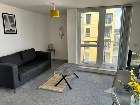 Central 2 Bed Apt with Balcony, Manchester City Centre