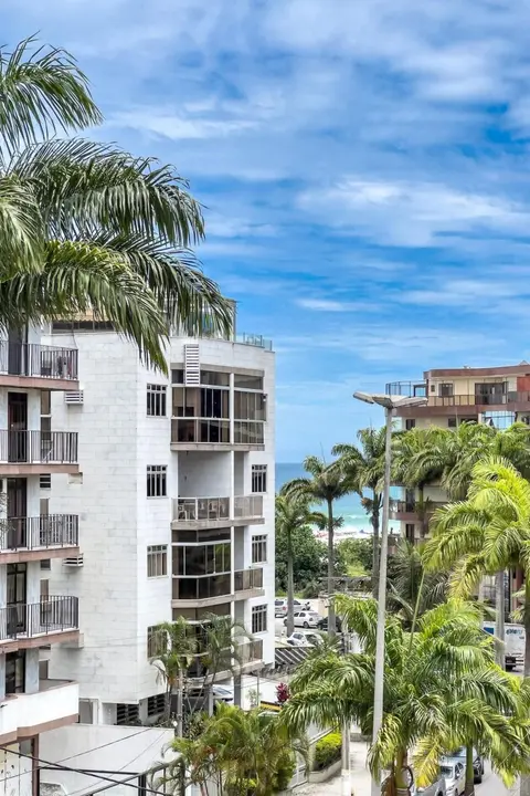 200m da PRAIA DO FORTE com VISTA, GARAGEM, VARANDAS e Wi-Fi 250 MEGAS