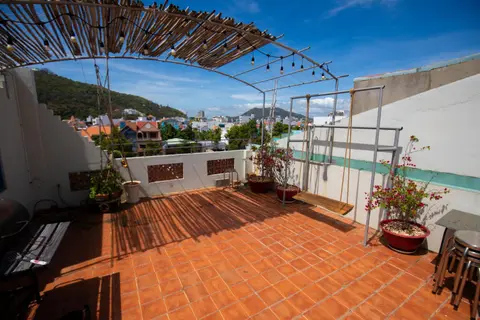 SŨRF DÔM Vungtau - surf camp coliving