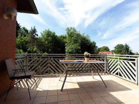 Großzügige Ferienwohnung im Haus ''Anno 2000''