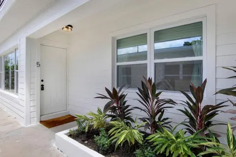 New 2BR Bungalow Apartment #5
