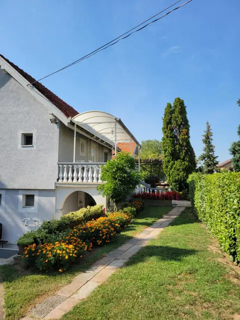 Green Garden Apartments