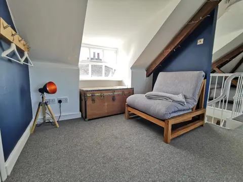 Stylish 2 bedroom apartment close to beaches