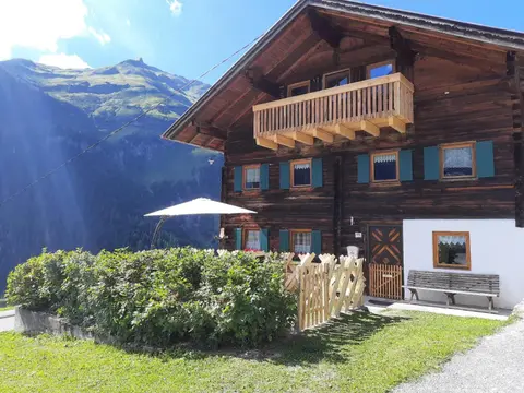 Bergchalet Alpenglück