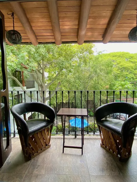 La ceiba B-10 depa en Zihuatanejo