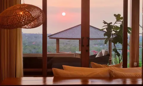 Uluwatu Sunset Hills