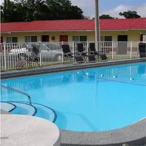 Red Carpet Inn Starke