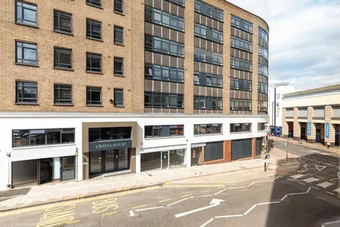 Apartment In Luton Town Centre