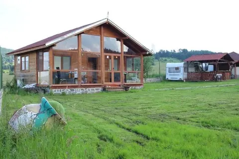 Madjestic Houses