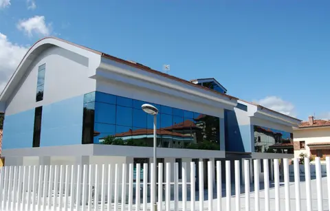 Hotel Villa Rosario II, Edificio Moderno