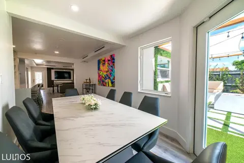 Miami Chic 6BR Jacuzzi Games, 16 Min to Airport L52