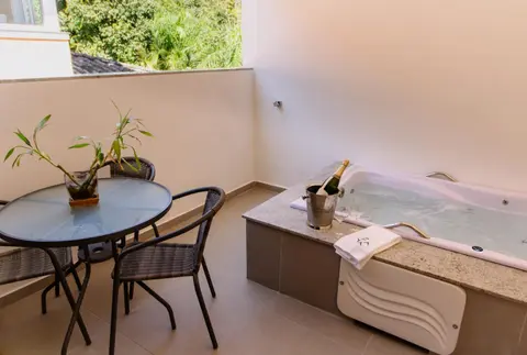 Zaya Beach House em Ilhabela