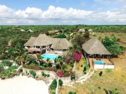 Zi Loft Beach Cottage
